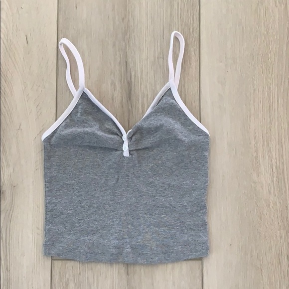 Crop Tops - Picture 3 of 3